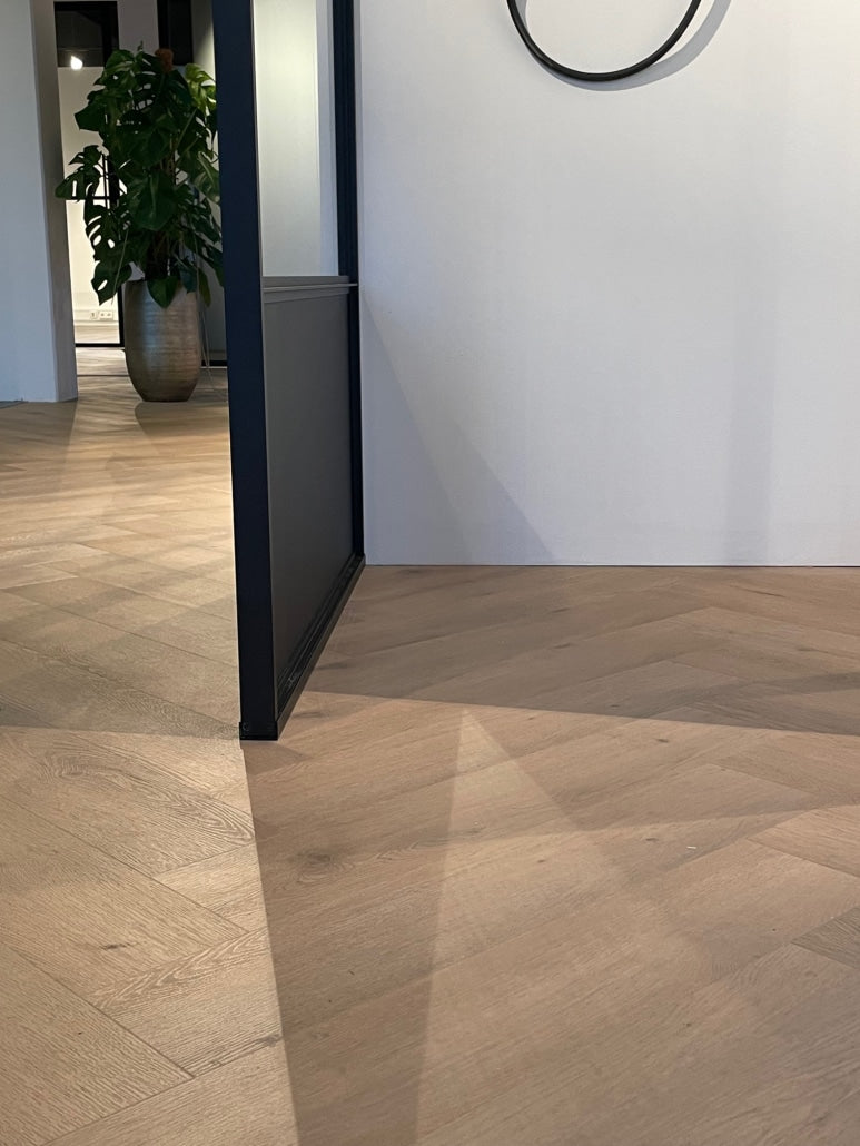 Belakos - Attico Visgraat XL 83  Rigid Click